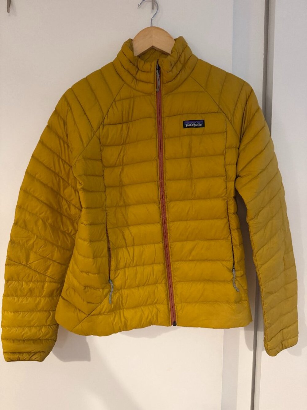 Patagonia Women’s Mustard Gold Puffer Jacket Small